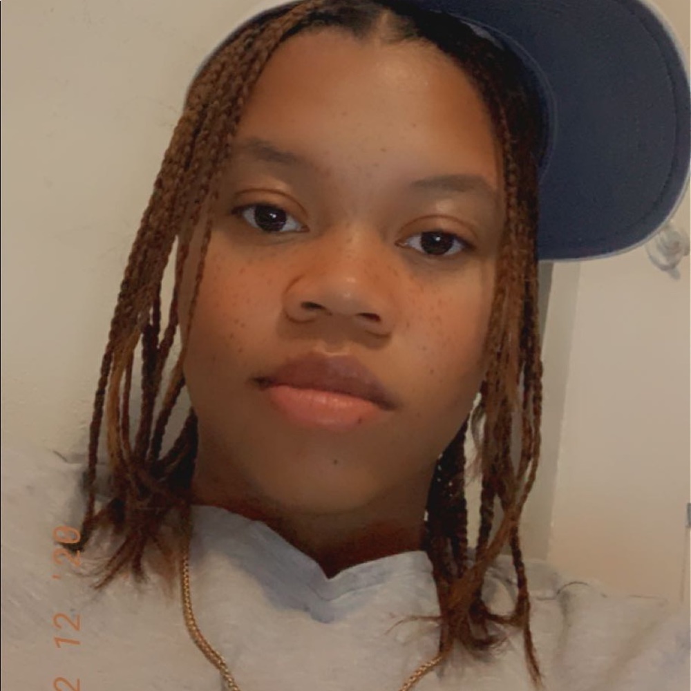 Meet your Posher, Lydia